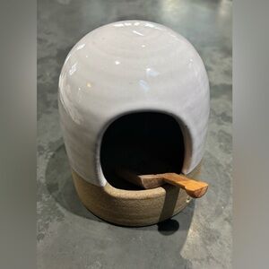 Farmhouse Pottery Vermont Beehive Salt Cellar & Spoon